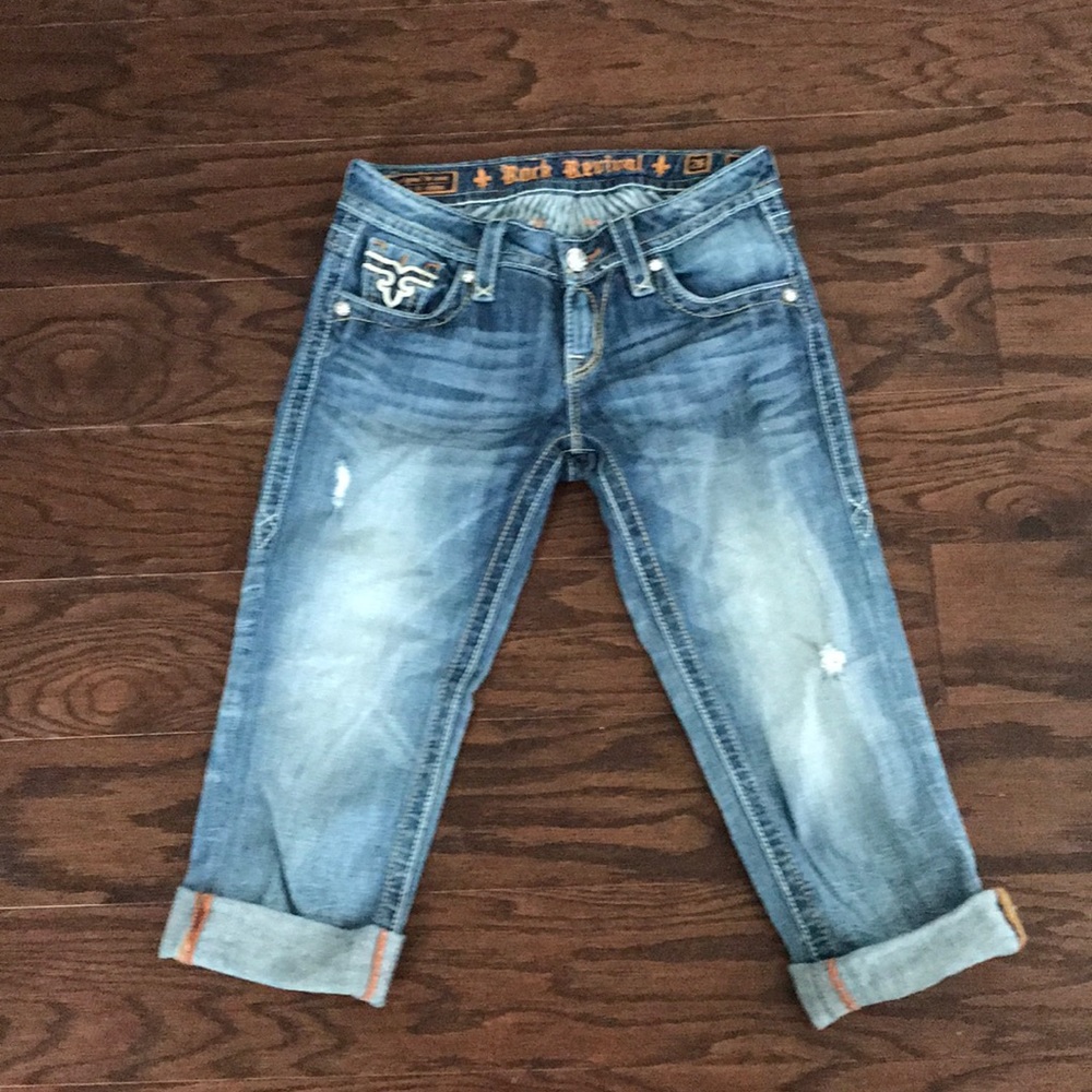 Rock revival Angela Capri 26